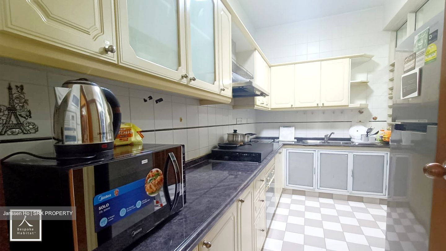 Changi Court (D16), Condominium #593727051